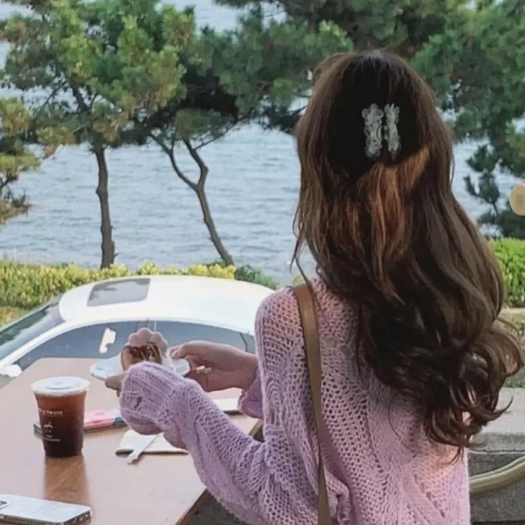 下山后，绝世美女非要拜我为师